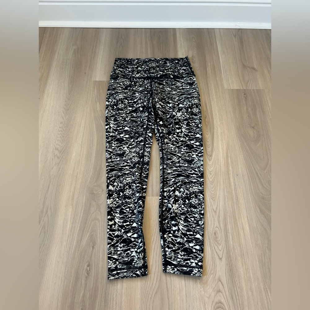 Lululemon leggings size :6